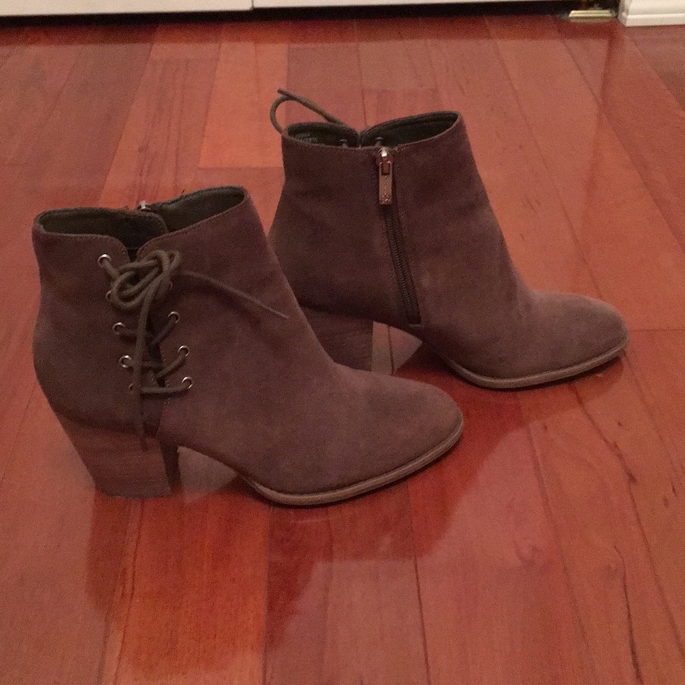Jessica Simpson booties - Picture 2 of 7